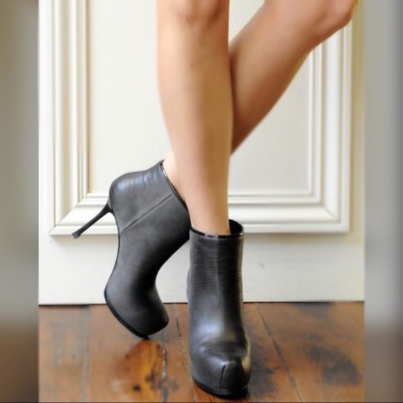 YSL Tribtoo ankle boot size 38.5 - Picture 4 of 16